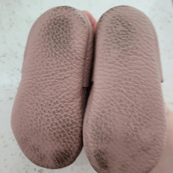 Handmade moccasins - Picture 2 of 3